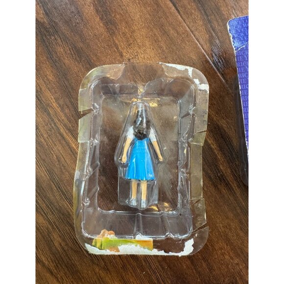 Vintage Collectible Wizard of Oz NOS figure doll miniature Dorothy Yellow - Picture 2 of 5